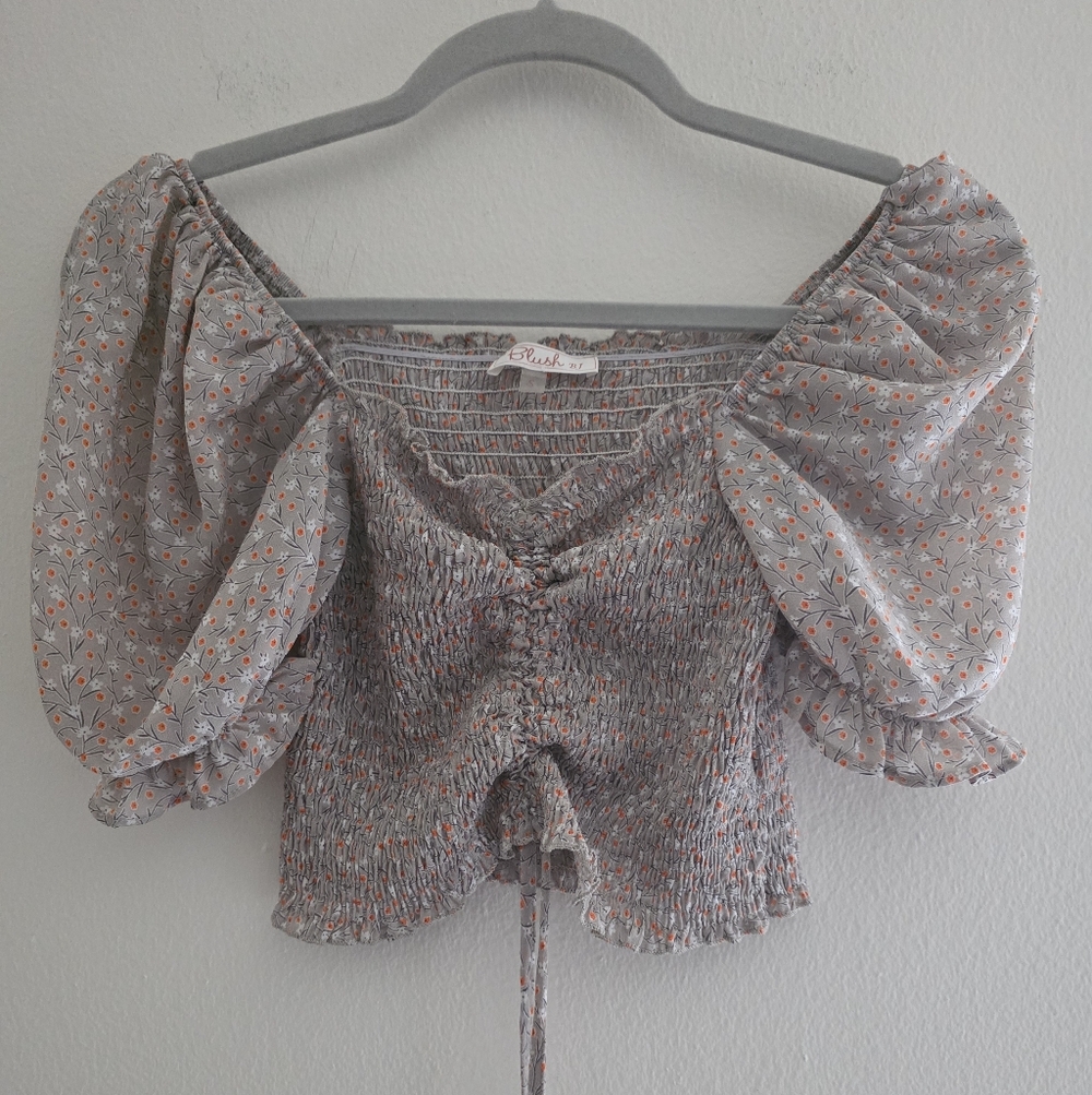 Blush BJ Gray and Orange Floral Smocked Blouse‎ W Puff Sleeves Front Scrunch Tie